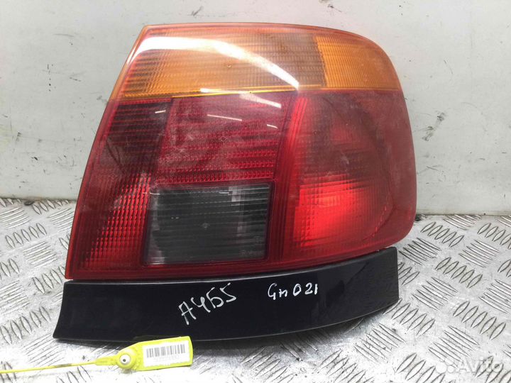 Фонарь задний правый Audi A4 Ahl