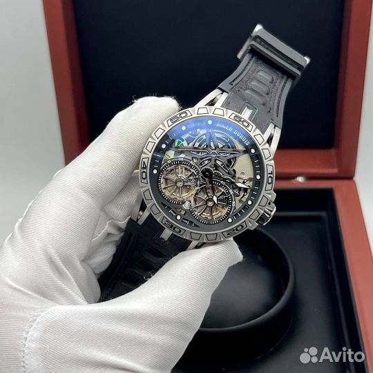 Часы мужские Roger Dubuis Excalibur