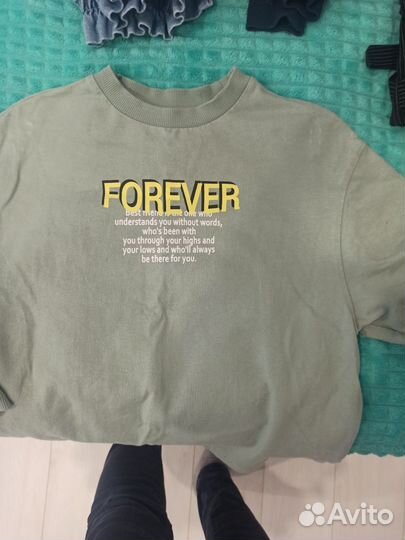 Джемпер и джинсы