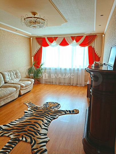 3-к. квартира, 87 м², 9/10 эт.