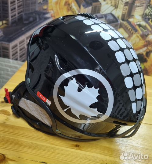 Горнолыжная маска (очки)