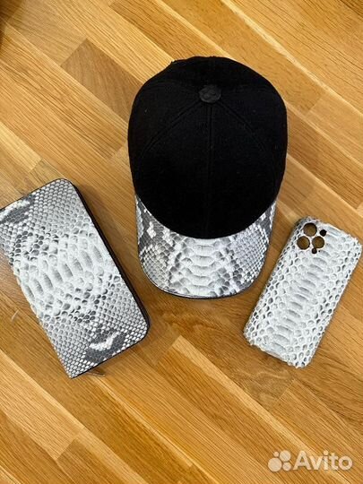 Кепки, Ремни, Кошельки, Чехлы из Кожи Питона