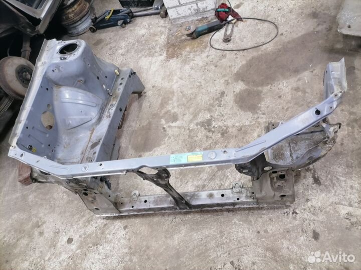 Передняя часть для Subaru Forester (SF5) 1997-2000