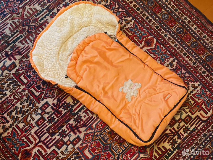 Меховой конверт в коляску Womar