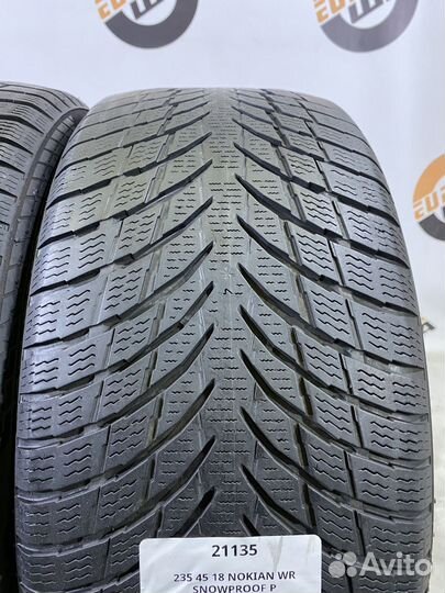 Nokian Tyres WR Snowproof P 235/45 R18