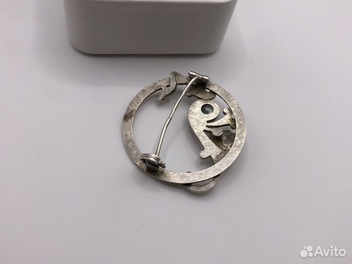 Серебряная брошь винтаж