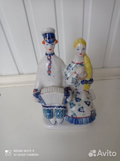 Фарфоровые статуэтки