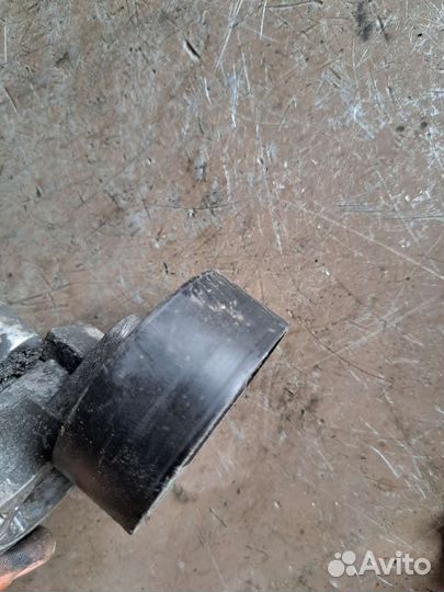 Ролик приводного ремня на BMW E65 E66