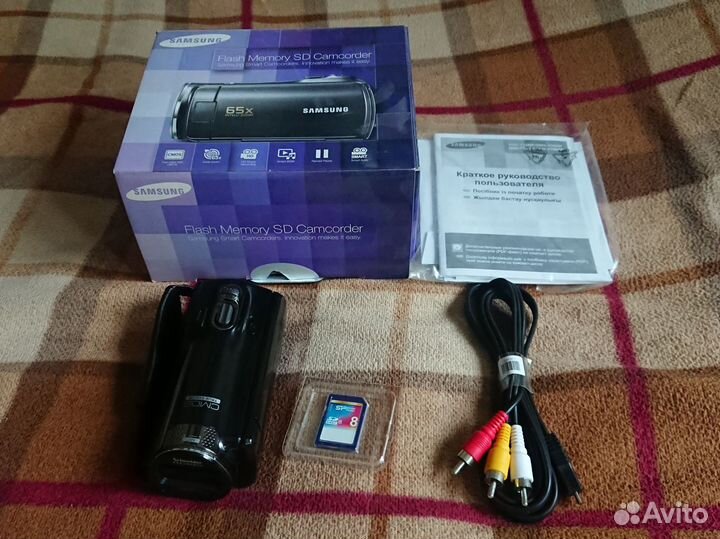 Видеокамера HD Samsung SMX-F70BP