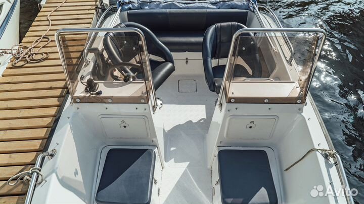 Аренда катера красавчик с капитаном