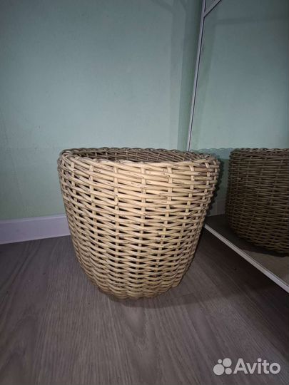 Кашпо из ротанга