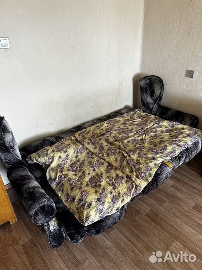 Холодильник шкаф диваны тумбочки