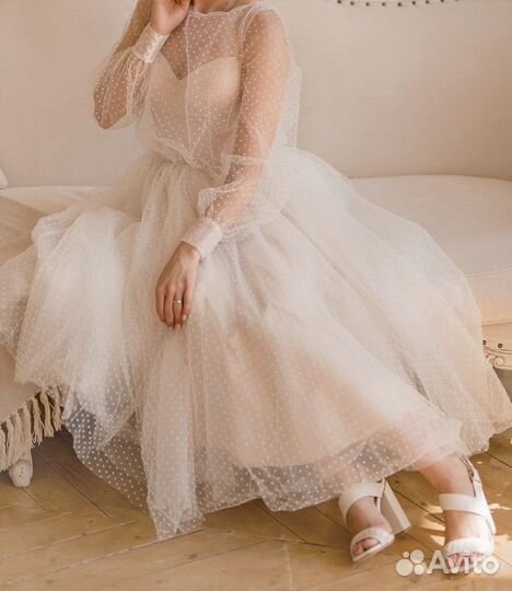 Нарядное женское платье