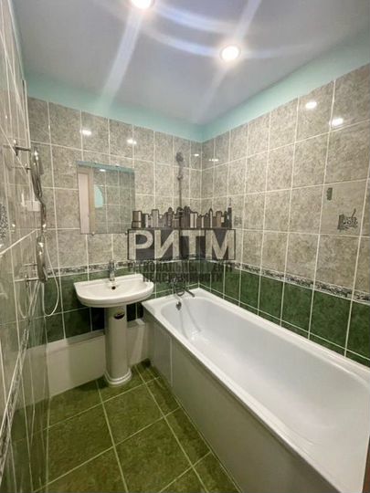 2-к. квартира, 52 м², 5/5 эт.