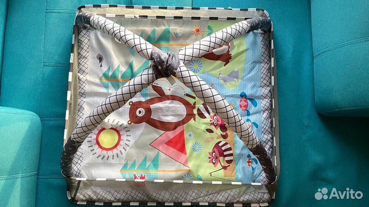 Игровой развивающий коврик