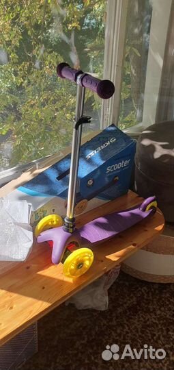 Самокат детский трехколесный новый