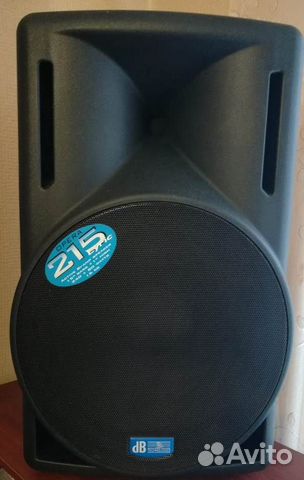 DB Technologies opera Lyric 215