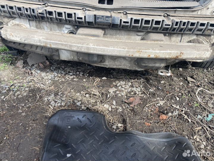 Усилитель заднего бампера Skoda roomster