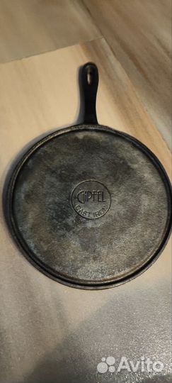 Чугунная сковорода блинная gipfel