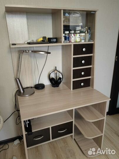 Компьютерный, письменный стол