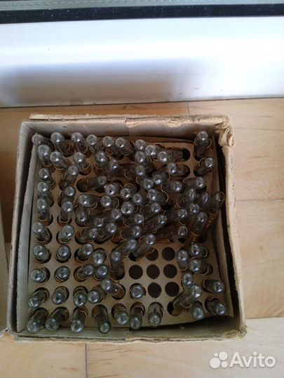 Лампа коммутаторная км 12-90 12V 90mA