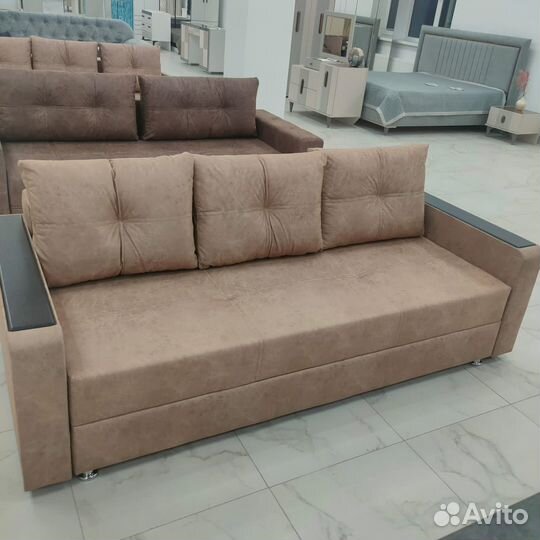 Диван Виктория