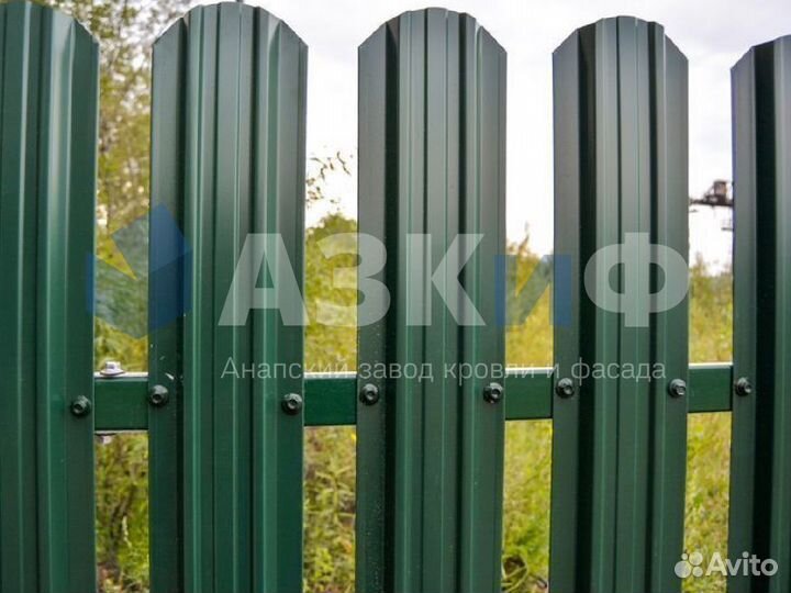 Забор из Евроштакетника