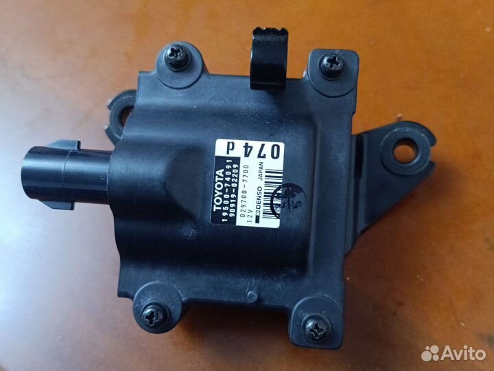 Катушка зажигания toyota 19500-74091