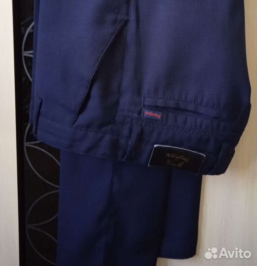 Рубашка, брюки и галстуки