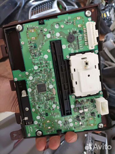 Блок управления климатом на Infiniti G35 V35