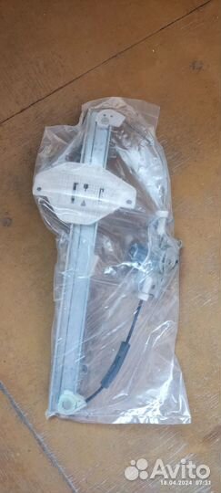 Стеклоподъемник задний левый s-5 8340338011 Hyunda