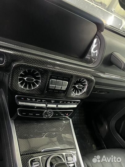 Карбоновые вствки в салон на Mercedes G63 / 350d