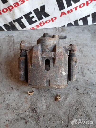 Суппорт передний левый Lifan Solano 2009