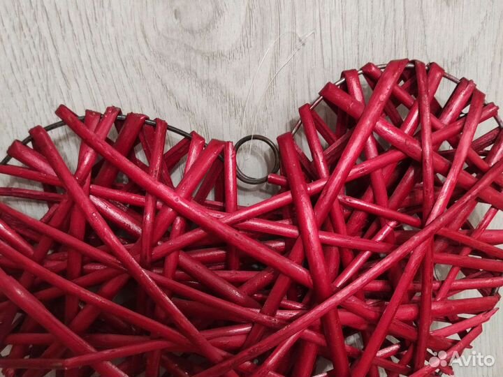 Плетёное сердце из лозы