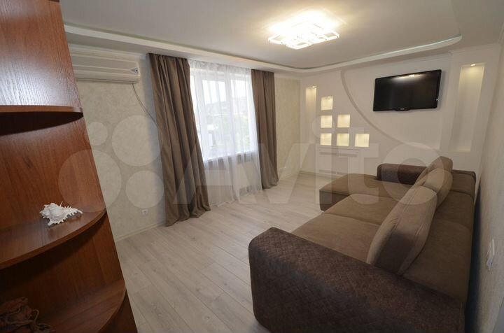 2-к. квартира, 53 м², 2/5 эт.