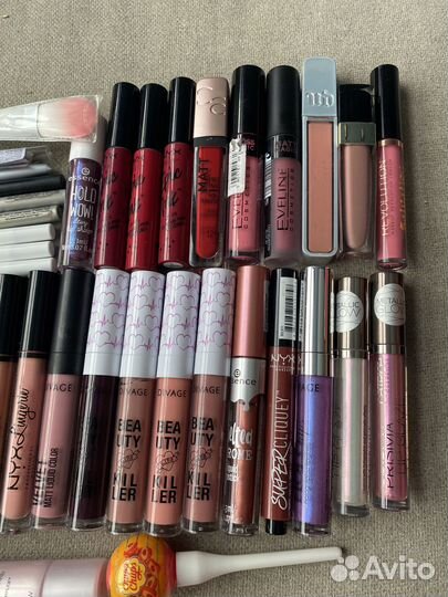 Блески, помады, подводки