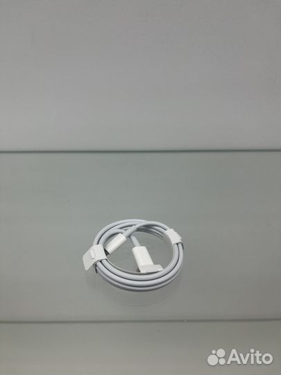 Оригинальный провод на iPhone USB-C