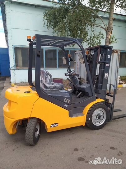 Вилочный погрузчик UN Forklifts FG30, 2022