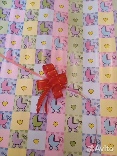 Лента декоративная и бумага упаковочная