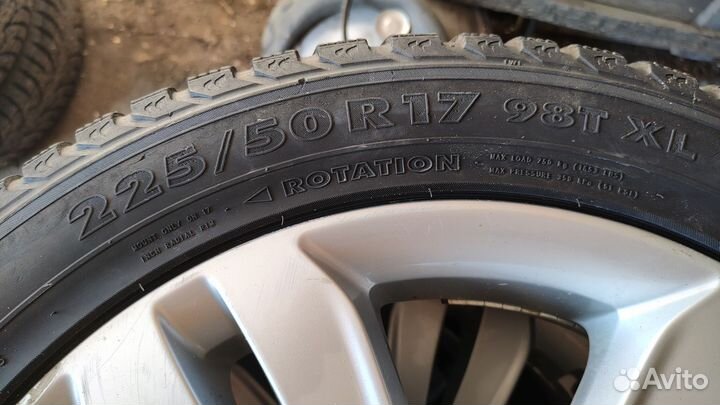 Nokian Tyres Hakkapeliitta 5 225/50 R17 98T