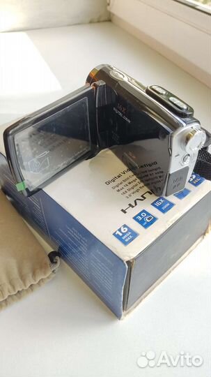 Цифровая видеокамера sony