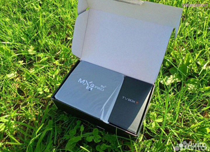 Умная тв приставка 8+128 с 1000 каналами