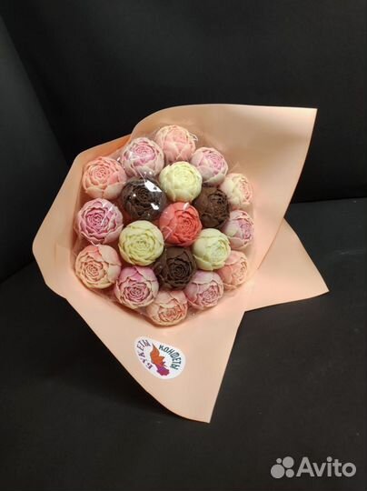 Шоколадные Пионы - 19 шт в Букете
