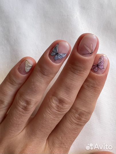 Модель на маникюр