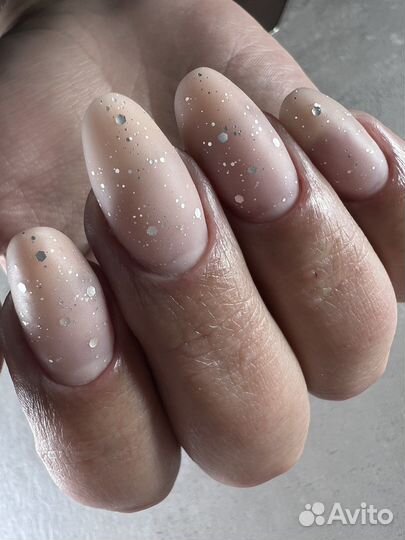 Маникюр педикюр