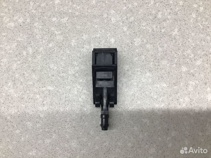 Форсунка омывателя фары VW Polo (Sed RUS) 2011-202