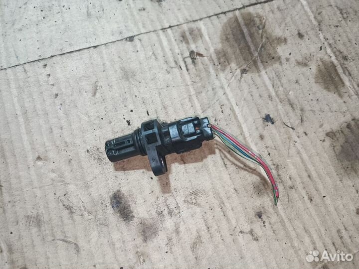 Датчик положения распредвала 4a90 Mitsubishi