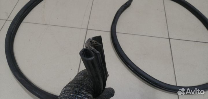 Уплотнитель (внутри) Scenic 2003-2009