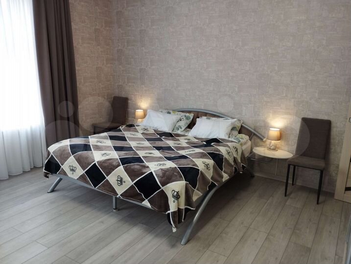 2-к. квартира, 73 м², 2/4 эт.