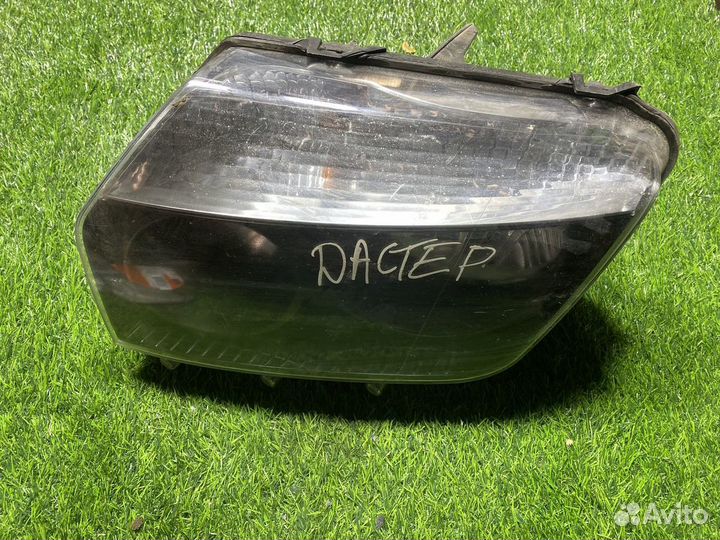 Фара Renault Duster